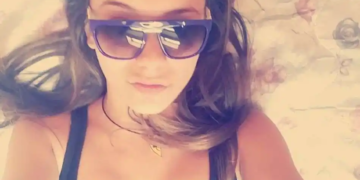 O elevă din Oradea, lovită cu picioarele şi cu pumnii de alte două tinere (VIDEO)