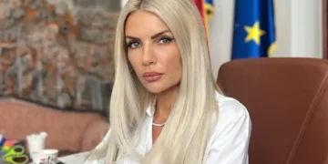Laura Vicol a intrat în Partidul România Unită