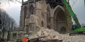 Creștinismul dispare sub ochii nostri. 3.000 de BISERICI vor fi demolate în Franța, Germania și Anglia.Pe locul lor se vor construi MOSCHEI