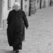 Preot de 59 de ani, găsit mort într-un canal colector de pe marginea unui drum din Suceava