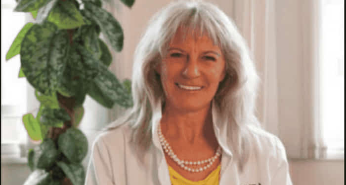 Dr. Margarite Griesz-Brisson: Măștile sunt o crimă împotriva umanității și un abuz asupra copiilor