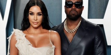 Kim Kardashian divorţează de Kanye West