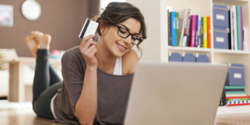 Educatie financiara pentru tineri: 5 principii privind accesarea unui credit