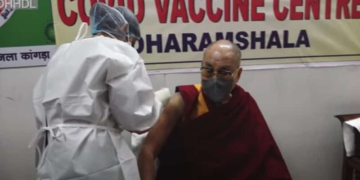 Dalai Lama s-a vaccinat împotriva Covid-19