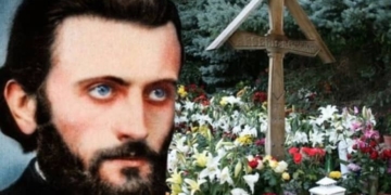 “Fenomenul Prislop”: Vindecările miraculoase de la mormântul părintelui Arsenie Boca