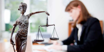 Cum gasesti cel mai bun avocat online
