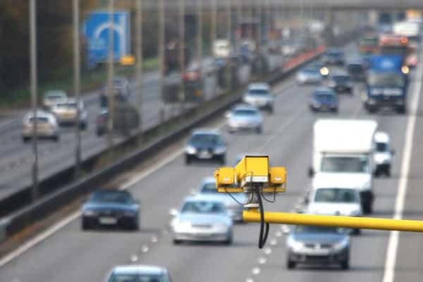 Proiect adoptat tacit: Amenzile de circulație să fie date în urma monitorizării video a drumurilor publice