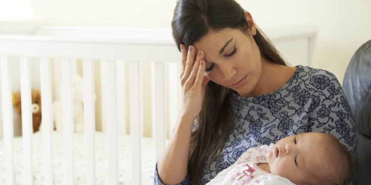 Simptomele Depresiei PostPartum şi Tratamentele Aferente