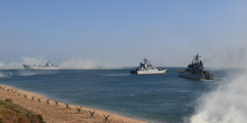 Rusia va bloca transportul maritim în trei zone extinse din Marea Neagră și Azov pentru desfășurarea de noi exerciții militare