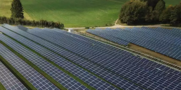 ȘELIMBĂR: Primarul vrea să construiască un parc fotovoltaic pe 157 de hectare