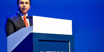 Președintele Interpol este anchetat în Franța, de Parchetul Antiterorist, sub acuzația de tortură și acte de barbarie