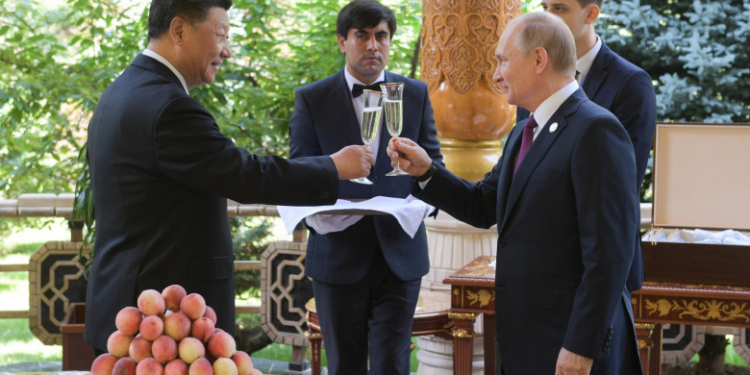 China resimte efectele secundare ale sancțiunilor occidentale impuse Rusiei. Investitorii străini își pierd încrederea în Beijing