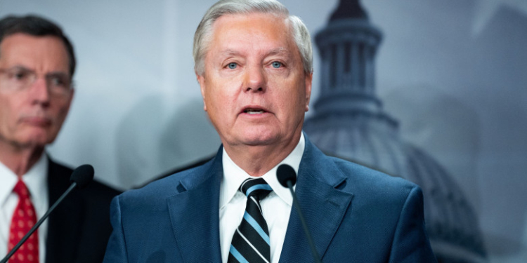 Senatorul american Lindsey Graham, cu referire la Vladimir Putin: „Există, oare, un Brutus în Rusia?”