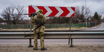 SUA: Rușii sunt încă la 25 de kilometri în afara capitalei Kiev. Se duc lupte în sud, în Mariupol și Mykolaiv