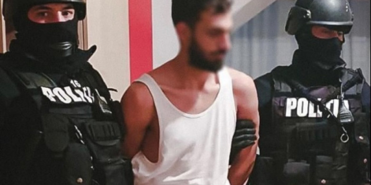 Sentință în cazul fetiței din Arad care a fost ucisă și incendiată de tatăl vitreg. Bărbatul a fost condamnat la 17 ani de închisoare