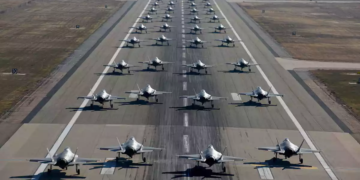 Statele NATO au „undă verde” pentru a trimite Ucrainei avioane de vânătoare, spune Antony Blinken (SUA)