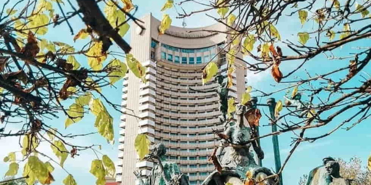 Comisarii de la Protecţia Consumatorilor au propus închiderea definitivă a Hotelului Intercontinental
