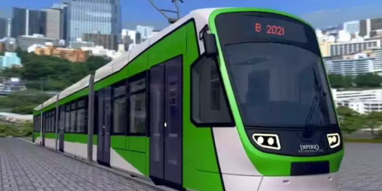 Primul tramvai produs la Arad, din cele 100 achiziţionate, a plecat spre Bucureşti