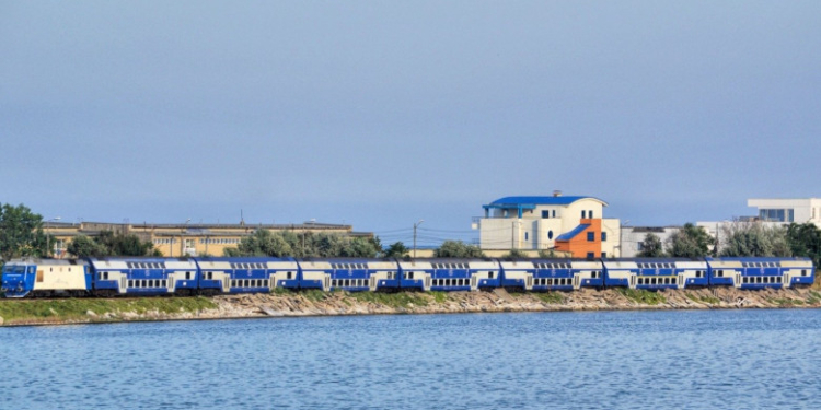 CFR Călători avertizează iar că instalațiile de climatizare din trenuri funcționează, dar nu fac răcoare: Dacă vă e rău, anunțați