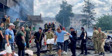 Bombardament rusesc în Vinița cu rachete Kalibr lansate din Marea Neagră. Cel puțin 20 de oameni au murit, printre care și trei copii