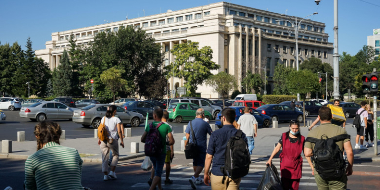 Comisia Europeană solicită României să modifice legislația privind combaterea spălării banilor