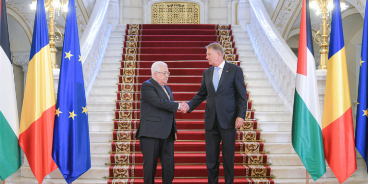 Klaus Iohannis l-a primit pe Mahmoud Abbas la Cotroceni: România sprijină rezolvarea conflictului palestiniano-israelian