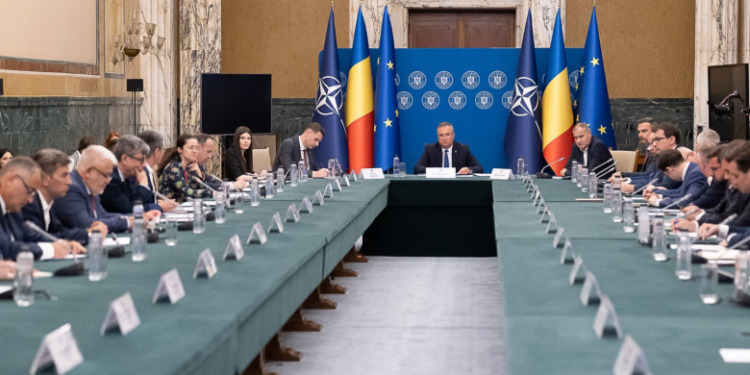 Guvernul a adoptat noile modificări la Codul Fiscal. Ce taxe cresc de la 1 august și 1 ianuarie