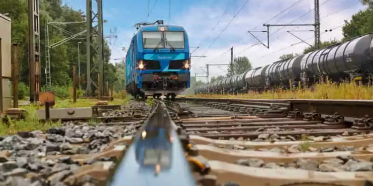 Primele teste dinamice cu viteza de 160 km/h pe calea ferată modernizată Sighișoara – Coșlariu