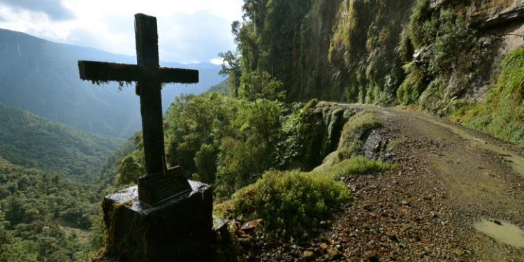 Cea mai periculoasă șosea din lume. „Drumul morții” a făcut sute de victime în fiecare an