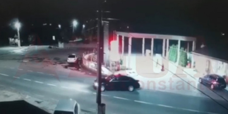 VIDEO Accident grav în Constanța: Două fete de 13 și de 16 ani au murit pe loc. Mașina era condusă de un băiat de 16 ani