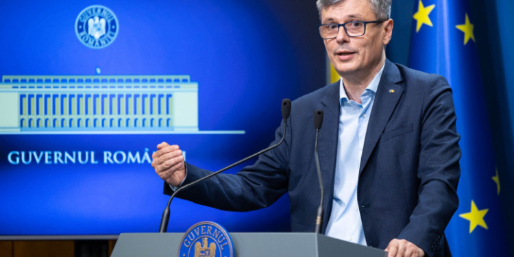 Virgil Popescu, despre reducerea consumului în instituții publice: „Putem stinge mai multe becuri, dar cred că nu ne-am mai vedea”