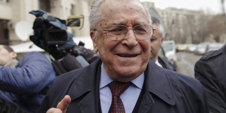 Dosarul Revoluției, trimis iar în instanță. Ion Iliescu, acuzat că a amplificat psihoza terorismului și a pus populația în pericol grav