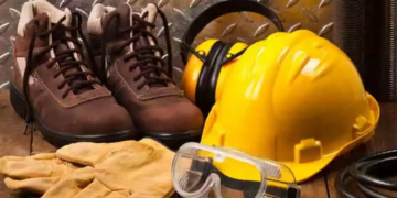 Ce risca o companie care nu asigura echipamente de protectie pentru angajati?
