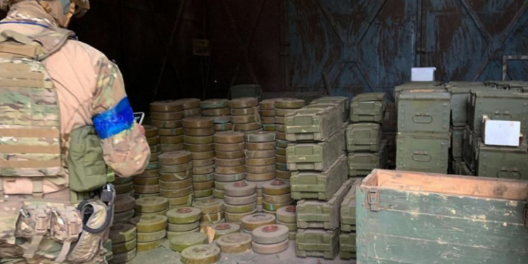 Ucrainenii, ironici după ce rușii au abandonat mii de tone de muniții pe front: „Rusia, cel mai mare furnizor de arme pentru Ucraina”