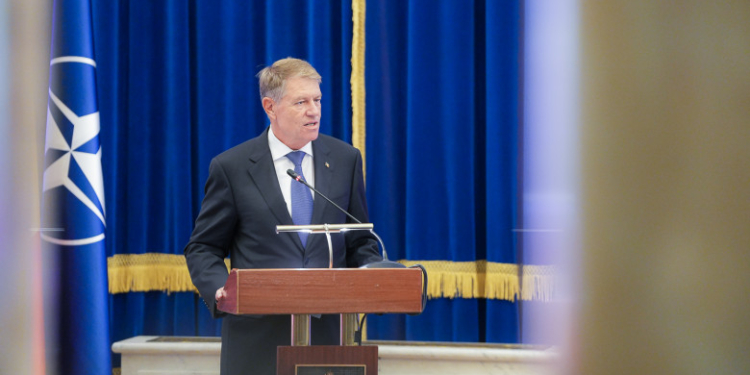 Iohannis: Cu fiecare pas realizat în combaterea corupţiei suntem mai aproape de încheierea MCV, de aderarea la Schengen şi la OCDE