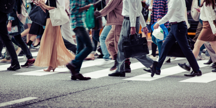 Eurobarometru: Românii susțin mai puțin decât restul europenilor sancțiunile împotriva Rusiei și ajutorul pentru ucraineni