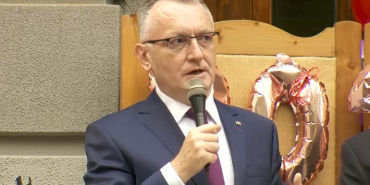 Sorin Cîmpeanu, la începutul anului școlar: Să eliminăm presiunea inutilă generată de goana după note