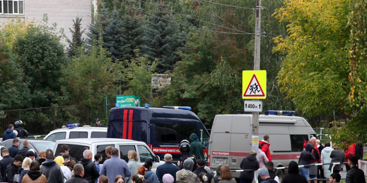 Numărul morţilor în urma atacului armat de la o şcoală din centrul Rusiei a crescut la 17