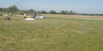 O sportivă din Serbia care participa la un concurs de zbor cu parapanta la Cisnădie a căzut de la 15 metri înălțime
