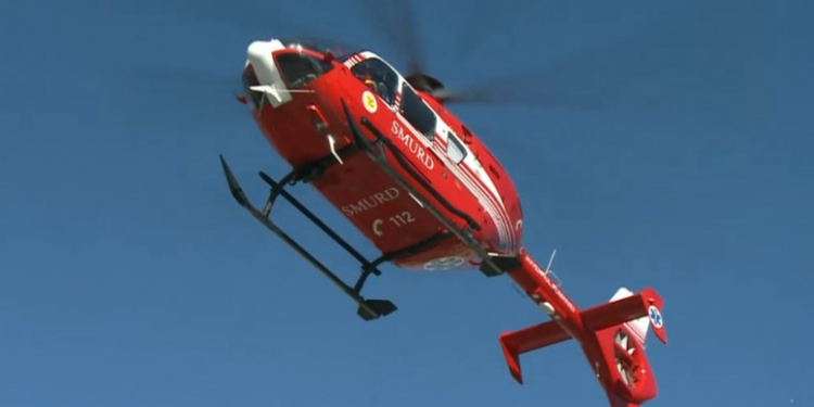 Un tânăr a căzut cu ATV-ul 5 metri, într-o carieră de piatră. A fost preluat de un elicopter SMURD