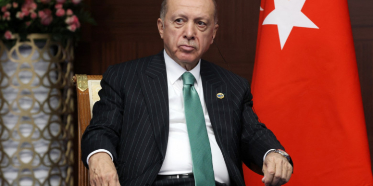 Parlamentul Turciei a adoptat înainte de alegeri o lege controversată a presei. Dezinformarea este pedepsită cu închisoarea