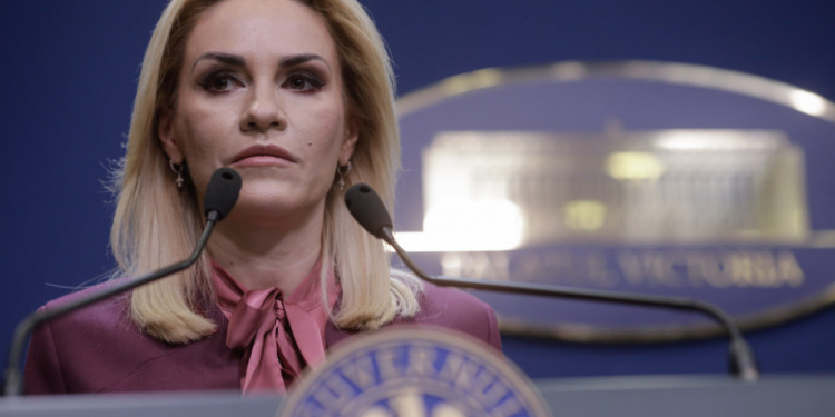 Gabriela Firea anunță măsuri pentru femeile în vârstă de peste 55 de ani care nu reușesc să se angajeze