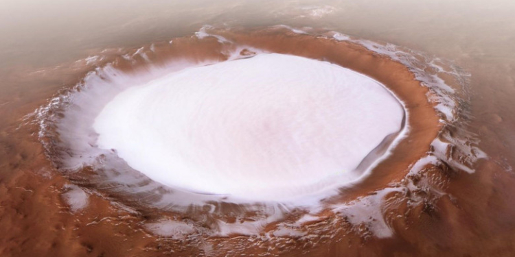 Descoperire uriașă în căutarea vieții pe Marte. Cercetătorii au găsit „cel mai bun indiciu” că sub gheața marțiană există apă lichidă