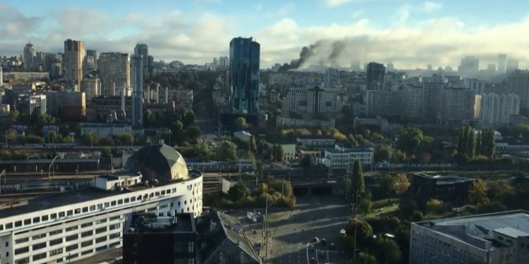 Rușii au atacat Kievul cu drone kamikaze și au lovit Nikolaev cu rachete. Putin se întâlnește cu Erdogan în Kazahstan