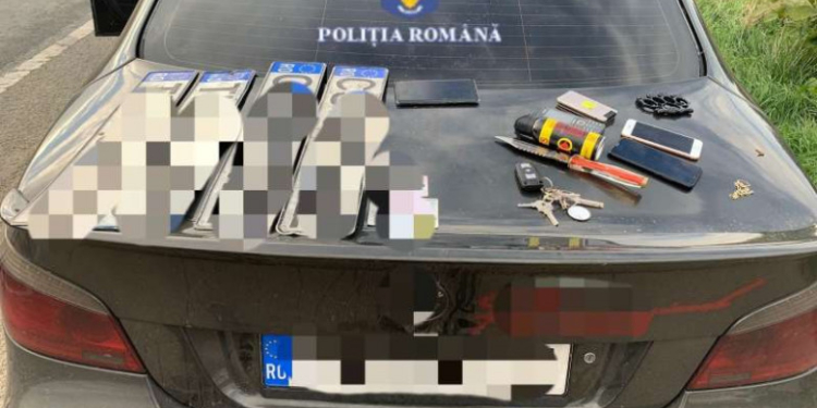 Urmărit internaţional pentru trafic de migranţi, prins de poliţiştii din Caransebeş