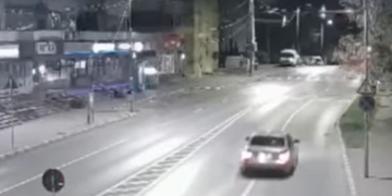 O șoferiță a fugit fără motiv de poliția rutieră. S-a ales cu o amendă uriașă și 570 de zile fără permis de conducere