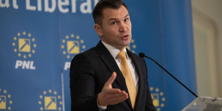 Ionuț Stroe: Demisia lui Dîncu nu deschide calea către noi negocieri politice sau o remaniere guvernamentală