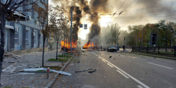 Rusia bombardează Kiev, Liov, Odesa și alte orașe din Ucraina. Sunt morți și răniți. Zelenski: „Nu părăsiți adăposturile”