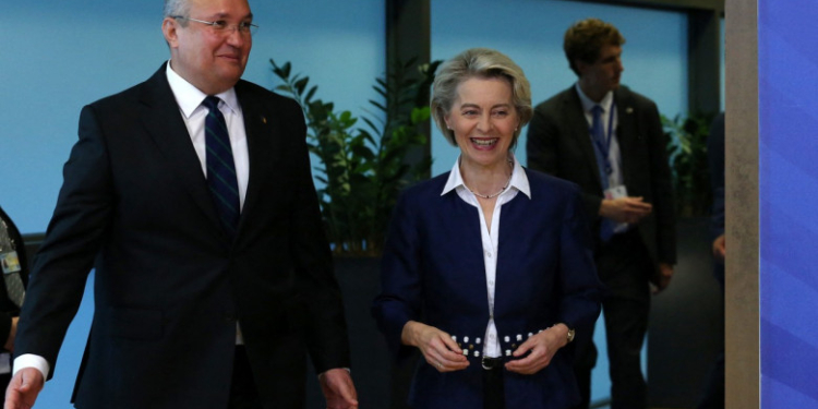 Ciucă: Am convenit că e posibilă înlocuirea limitei de 9,4% din PNRR pentru pensii cu un indicator de disciplină financiară