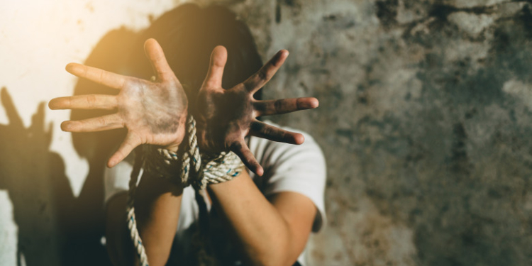 Care sunt țările în care românii ajung victime ale traficului de persoane